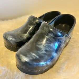 ✨DANSKO Professional Clog Sz. 36EU in Black/Blue Metallic Nurse/Chef✨